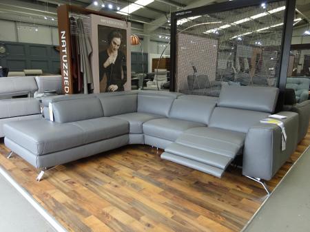 Natuzzi Pensiero Power reclining soft Italian leather corner sofa